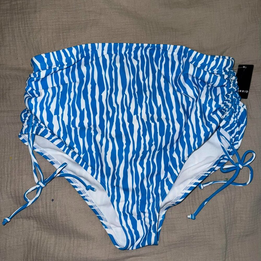 TORRID BATHING SUIT BOTTOM NWT - SIZE 0